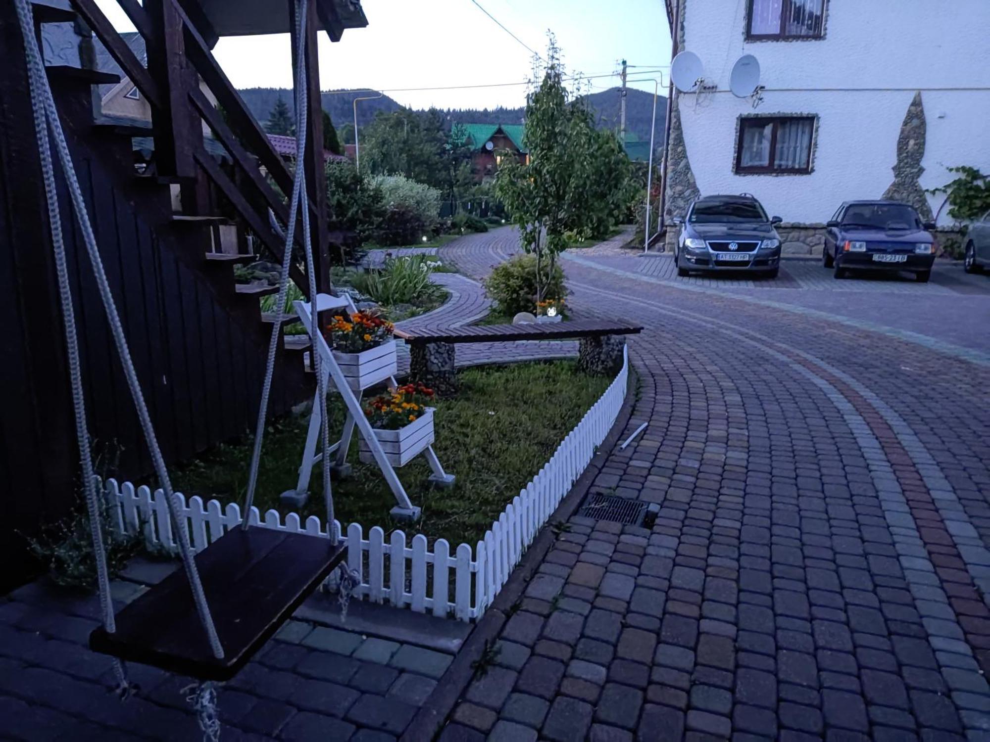 Апартаменти "У Кузьмича" 2 Mykulychyn Eksteriør billede